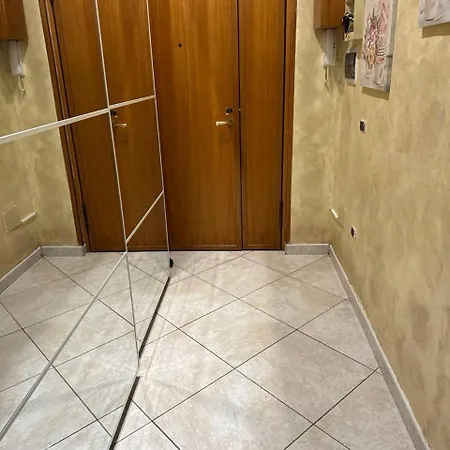 Hermanhouse דירה באקולי
